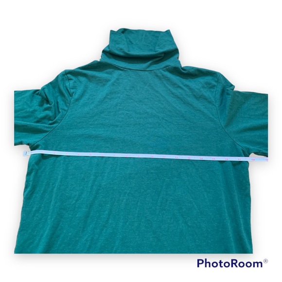 ✨ NWOT Classic Green Turtleneck - Large - Picture 4 of 6